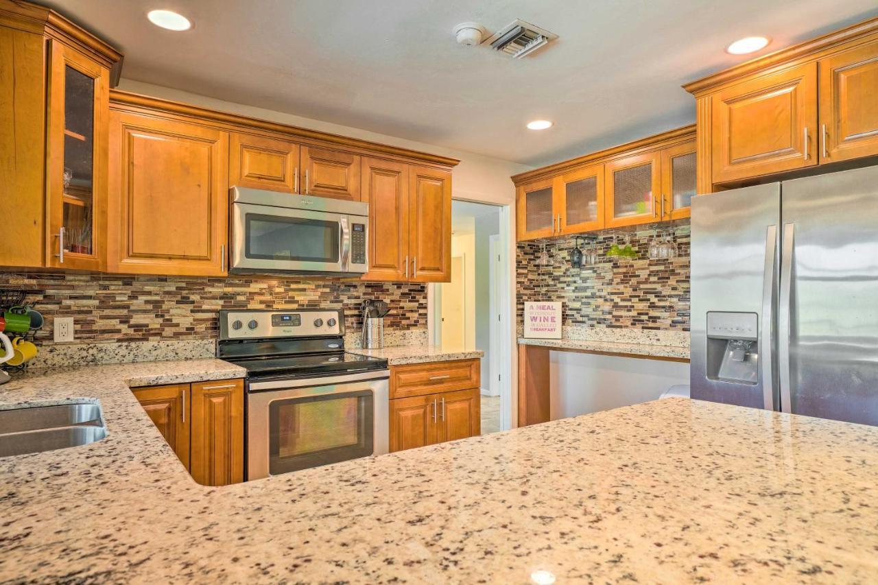 Pet-Friendly Fort Myers Home With Patio And Grill! North Fort Myers Exterior foto